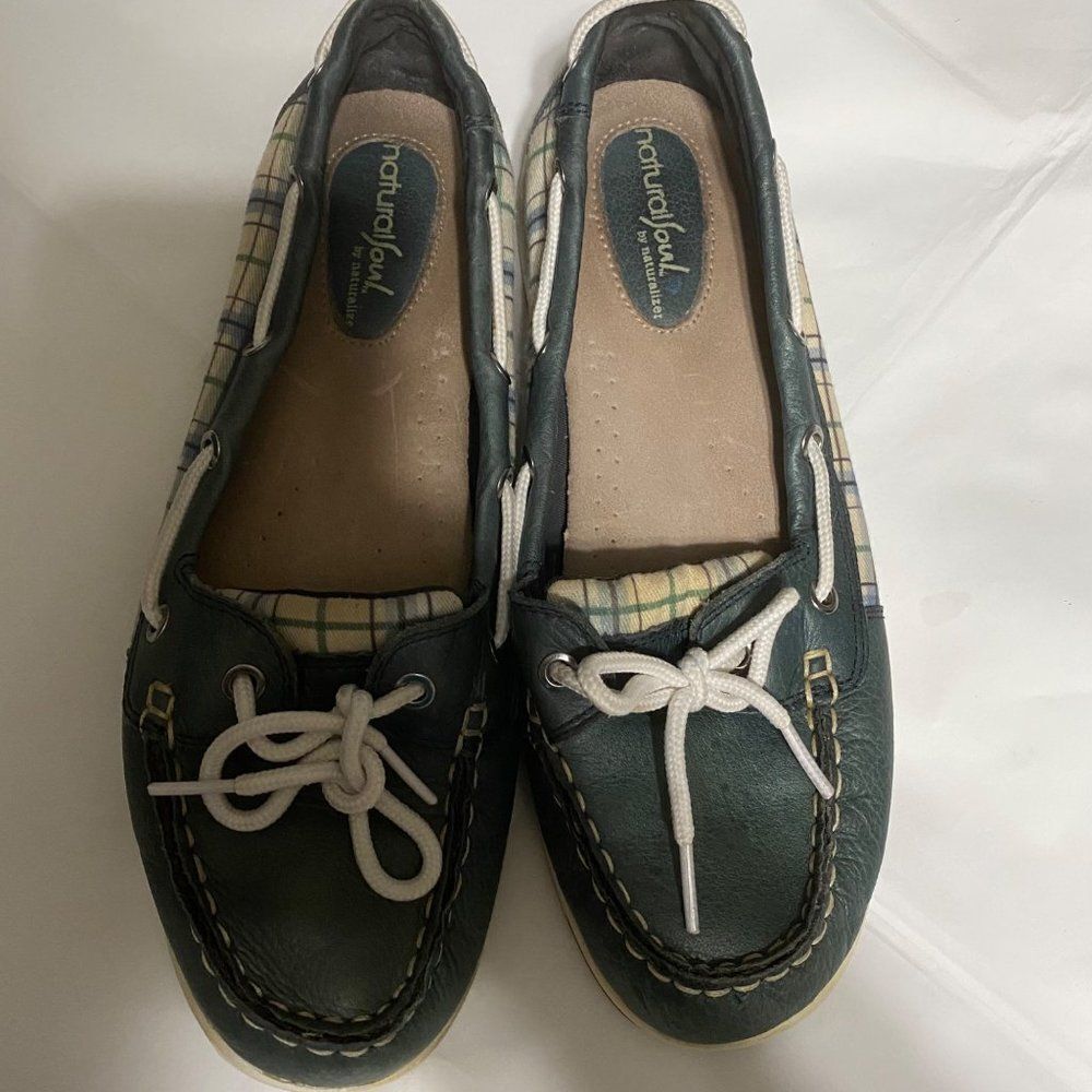 Natural soul by Naturalizer boat shoes green